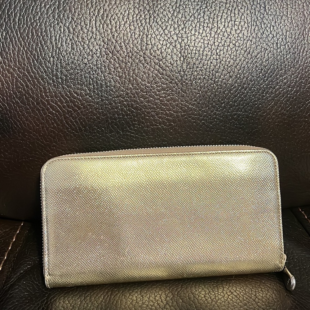 Christian dior metallic gold logo monogram CD long zip continental wallet clutch - Picture 5 of 8